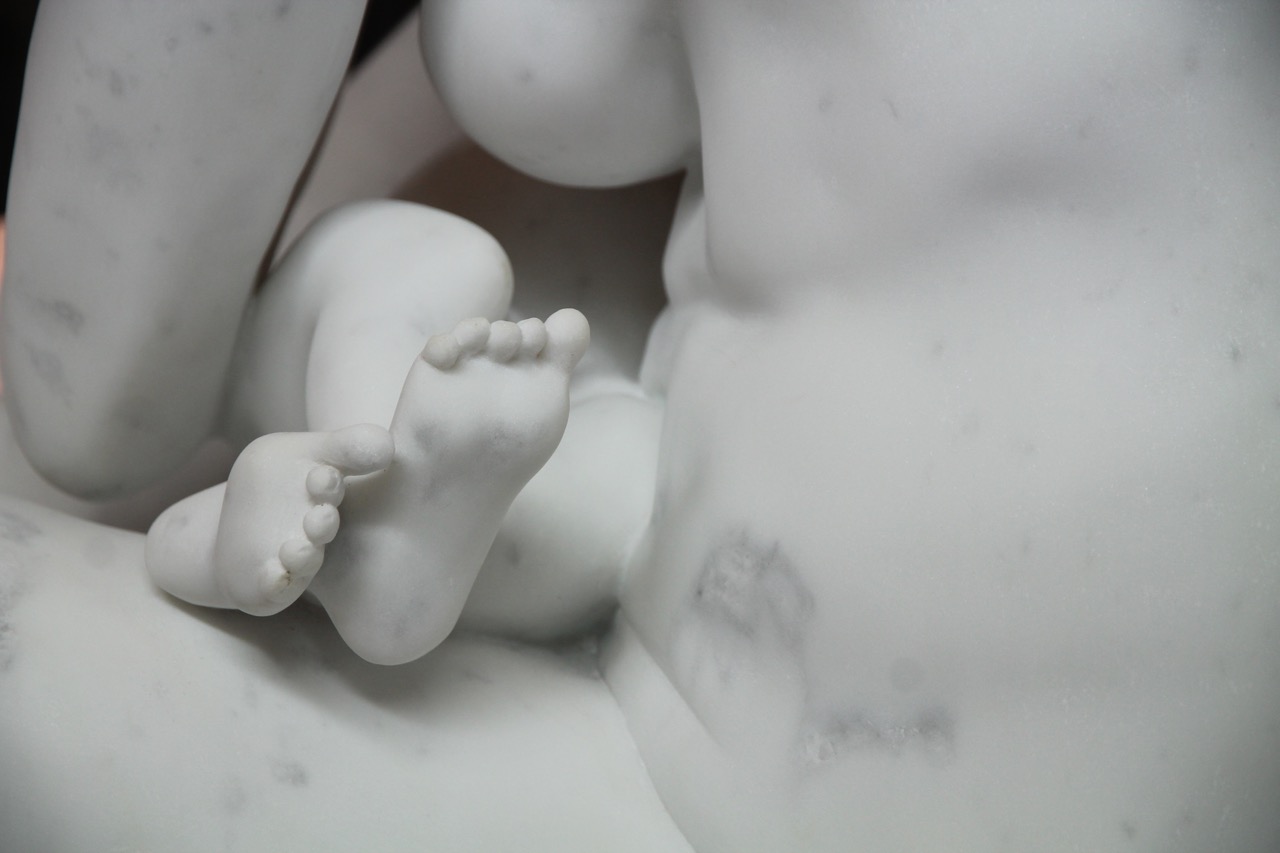 Baby feet denote contentment